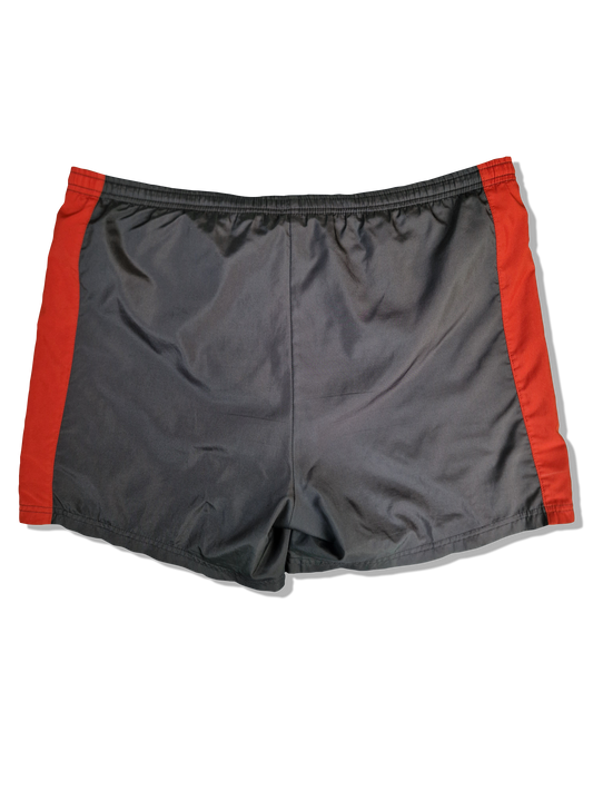 Nike Shorts Basic Rot Grau M