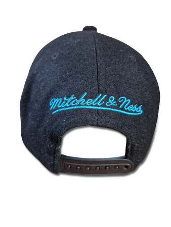 Moderne Mitchell&Ness Cap Charlotte Hornets NBA Blau Grau