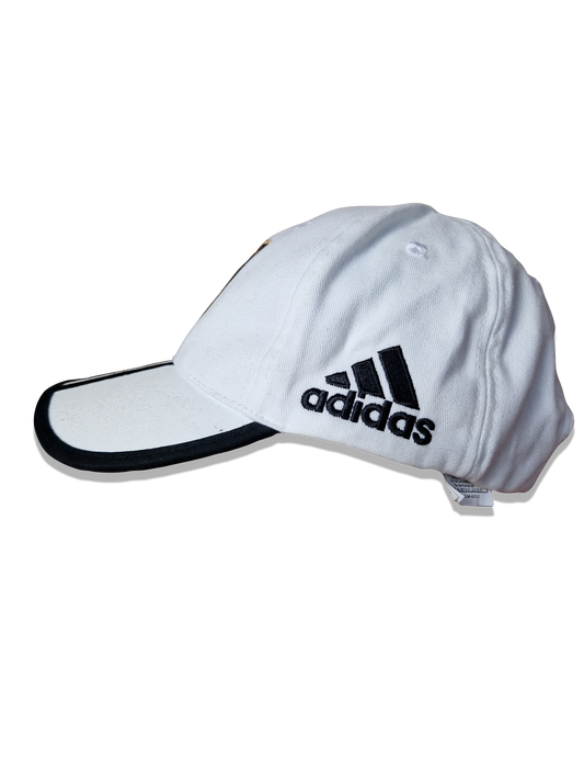 Moderne Adidas Cap DFB Fußball Merch Weiß M