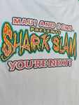 Vintage Maui & Sons Shirt Shark Slam USA Bedruckt Weiß S-M